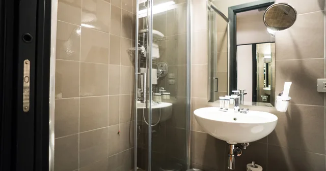 Room, Single, Plaza Hotel Catania 8/11