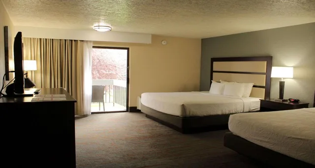 Room, 2 King Beds, Best Western Sunridge Inn & Conference Center 2/6