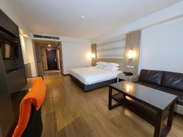 غرفة غراند بسرير كينج، DYNASTY GRANDE HOTEL 2/4