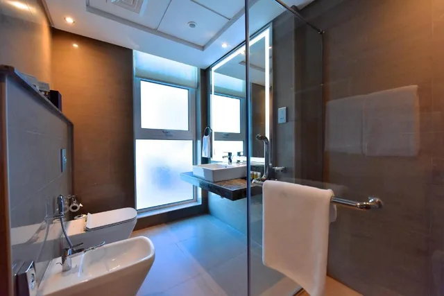 غرفة ديلوكس، Ramada Resort by Wyndham Manama Seef 6/6