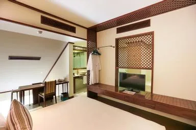 Deluxe, King Bed, Almanity Hoi An Resort & Spa 2/2
