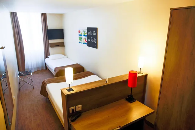غرفة عائلية مفردة، Hotel Le Seize 6/8