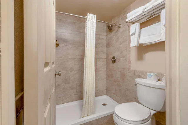 غرفة، Best Western Plus Concord Inn 4/6