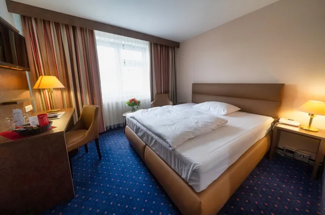 غرفة قياسية بسرير كينج، Hotel Fortuna 4/6