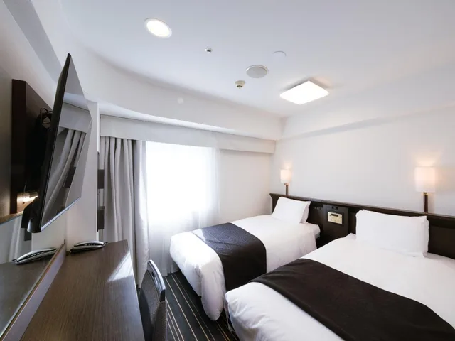 غرفة بسريرين منفصلين، Apa Hotel Keiseinarita Ekimae 1/7