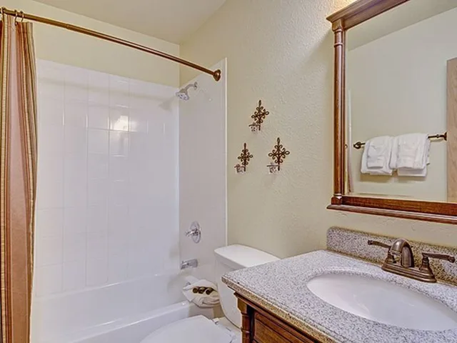 Condominium, 2 Bedrooms, Premier, Den، River Mountain Lodge by Breckenridge Hospitality 4/4