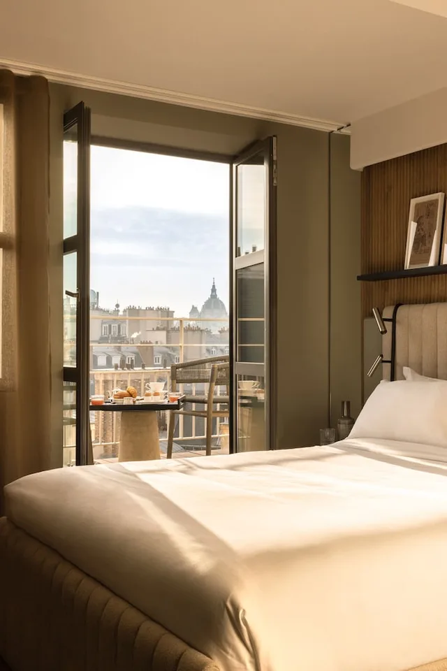 Signature, Queen Bed, Eiffel View, Terrace، Hotel Dame des Arts 1/3