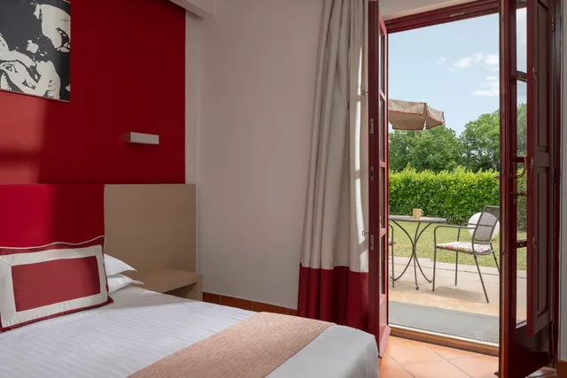 Room, Private Garden, Ground Floor، Casolare Le Terre Rosse 3/10