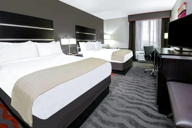 غرفة ديلوكس بسريرين كوين، Wyndham Houston Sugarland 1/1