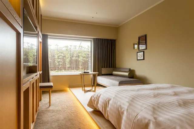 Luxury, Queen Bed, Club Lounge Access, Royal Park Takamatsu 1/5