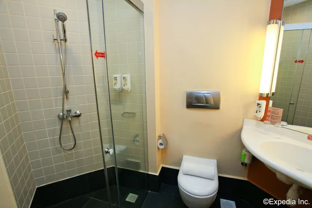 غرفة ثلاثية، Ibis Singapore on Bencoolen 2/5