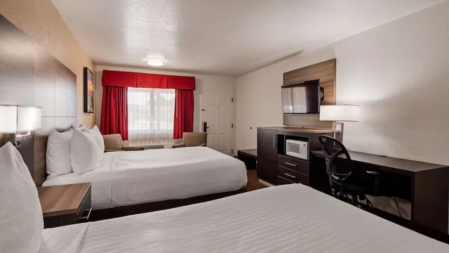 غرفة قياسية بسريرين كوين، Best Western Santa Rosa Inn 8/10