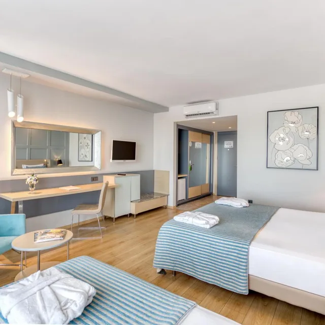 Room, Triple, Land View، Numa Bay Exclusive Hotel - Ultra All Inclusive 2/5