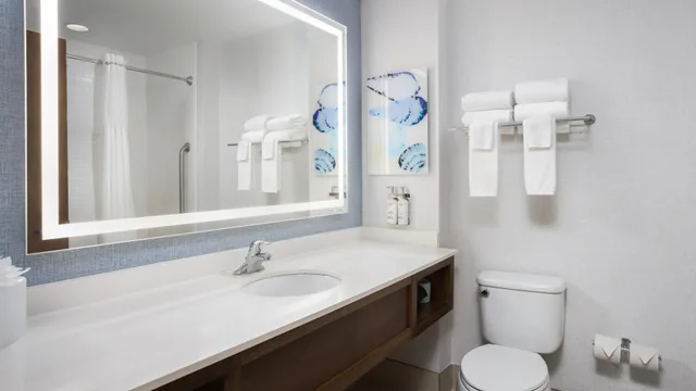 Room, 2 Queen Beds, HOLIDAY INN RESORT FORT WALTON BEACH 7/7