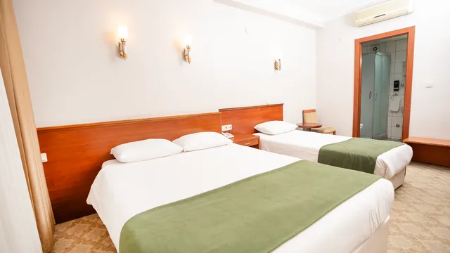 غرفة قياسية بسرير كوين، Golden Siyav Hotel 1/2