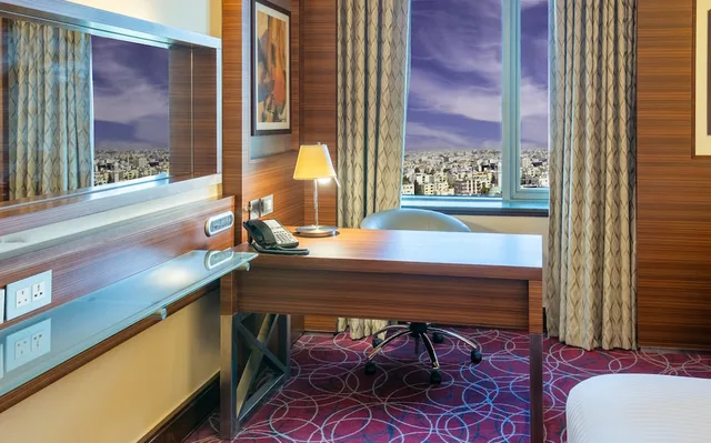 Family, King Bed, Crowne Plaza Hotel Amman 8/8