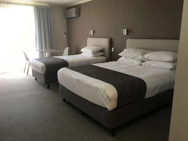 جناح بسرير كوين وسرير فردي، Argosy Motor Inn 2/6