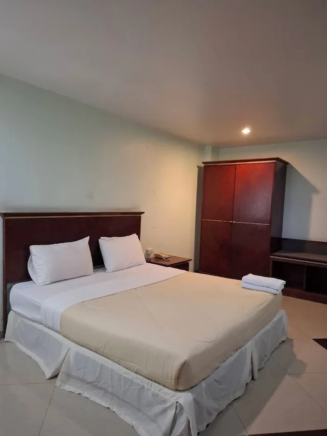 غرفة قياسية بسرير كوين، Lopburi Residence Hotel 1/3