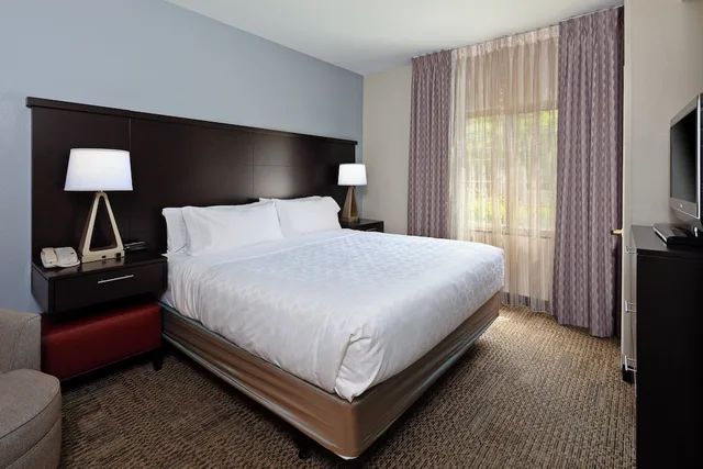 1 Bedroom, Suite, King Bed, Sofa, Kitchen, Accessible, Staybridge Suites Fairfield Napa Valley Area 1/5
