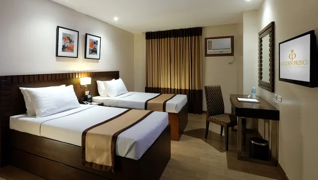 Deluxe, Twin Beds, Golden Prince Hotel And Suites 1/2