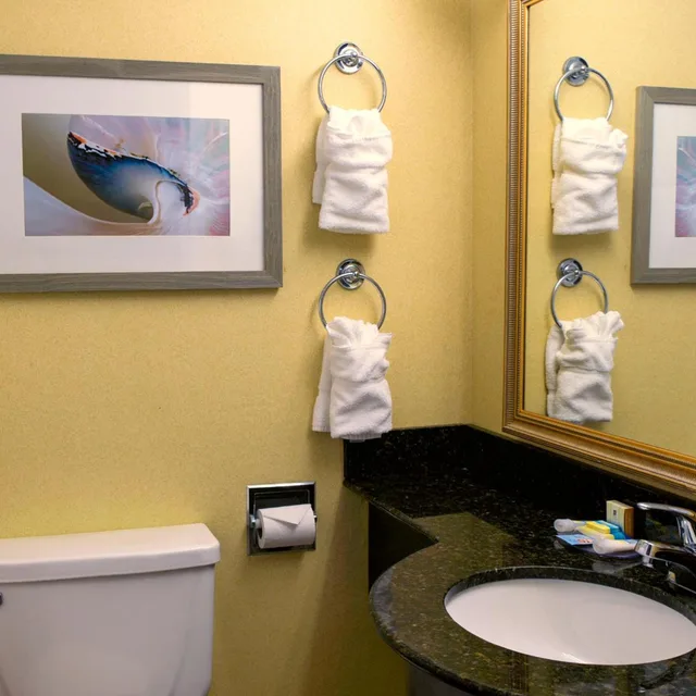Room, 2 Double Beds, Ocean Front، The Oceanfront Inn 10/10
