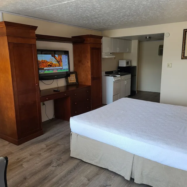 جناح ديلوكس بسرير كينج، Oceanfront Twilight Surf Hotel 1/3
