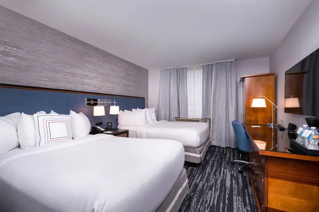 غرفة قياسية بسريرين مزدوجين، Fairfield Inn and Suites New York Manhattan Times Square 3/6