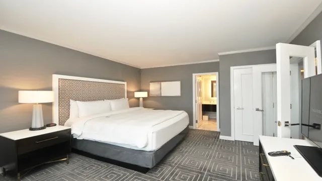 جناح ديلوكس بسرير كينج، InterContinental Kansas City at the Plaza 4/6
