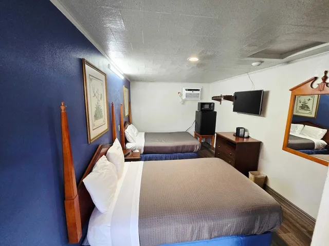 2 Full Beds Non-Smoking، Chek Inn Motel Rockingham NC 3/5