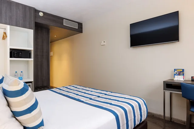 غرفة سوبيريور بسرير مزدوج، Hotel Ronda Lesseps 4/10