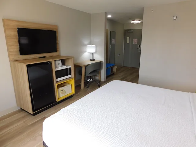 غرفة بسرير كينج لذوي الإعاقة، Days Inn by Wyndham Effingham 3/9