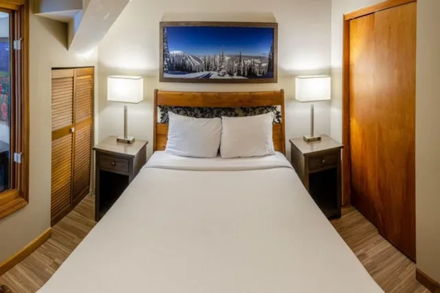 1 Bedroom, House, Queen Bed, Sofa، Nancy Greene's Cahilty Lodge 5/9