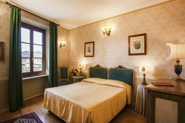 غرفة بسرير مزدوج بإطلالة، Hotel Hermitage 2/2