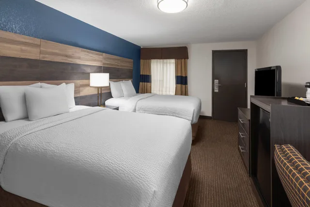 غرفة رباعية، Baymont By Wyndham Downtown Detroit 1/5