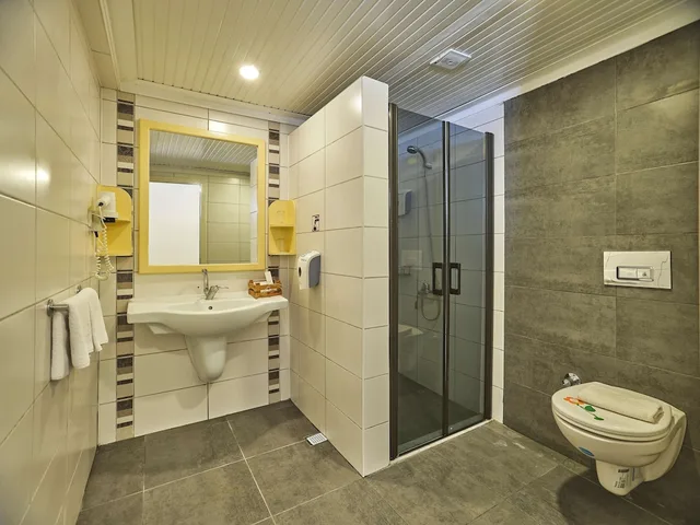 غرفة سوبيريور بسرير مزدوج وسرير فردي بإطلالة على الحديقة، Club Resort Atlantis 7/9