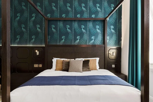 جناح استوديو سيغنتشر، Commodore Hotel London 1/8