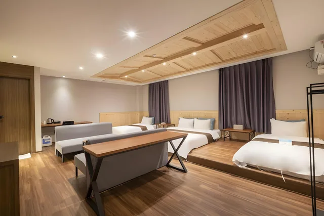 جناح بزنس بثلاثة أسرّة، Sorgente Business Hotel 1/1