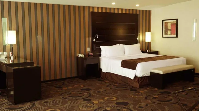 1 Bedroom, Suite, Crowne Plaza Toluca-Lancaster 4/4