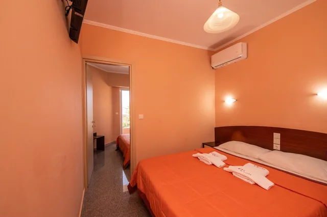 جناح عائلي، Kalias Hotel 2/5