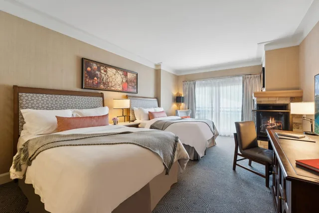 Grand, Slope, Guest Room, Deluxe, 2 Queen Beds, with View، The St. Regis Deer Valley 1/3