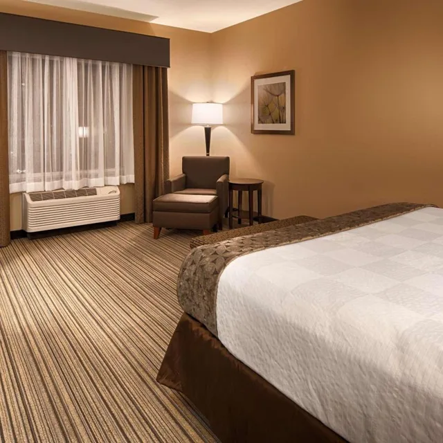 جناح بسرير كينج بمطبخ صغير، Best Western Plus Boardman Inn & Suites 3/10