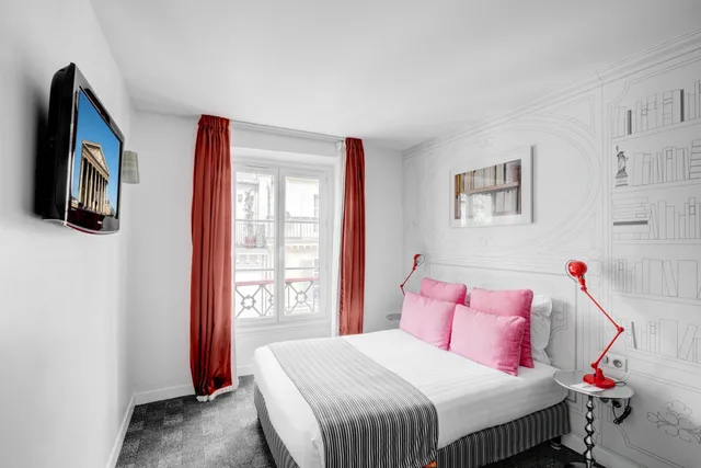 غرفة متصلة بسرير كوين وسرير فردي بغرفتي نوم، Joyce Hotel Astotel 1/3