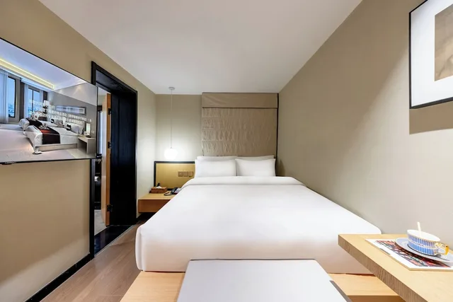 Economy, Queen Bed, No Window, Beijing Aaliyah Wang Fu Jing Forbodden City Boutique Hotel 3/5