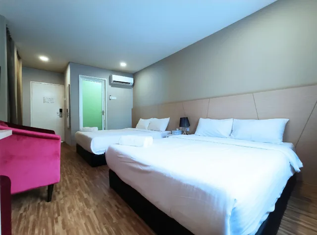 غرفة عائلية بسريرين كوين، Princess Hotel Pontian 3/3