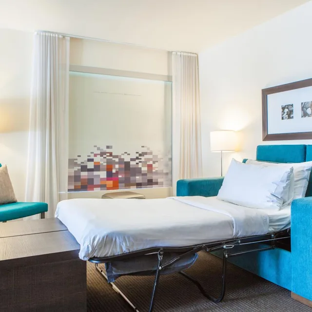 Aloft, Suite, King Bed, Sofa، Aloft Silicon Valley 1/3