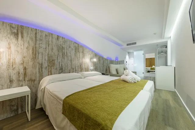 جناح جونيور بسريرين منفصلين مع أريكة، WelikeHotel Triton beach 3/10