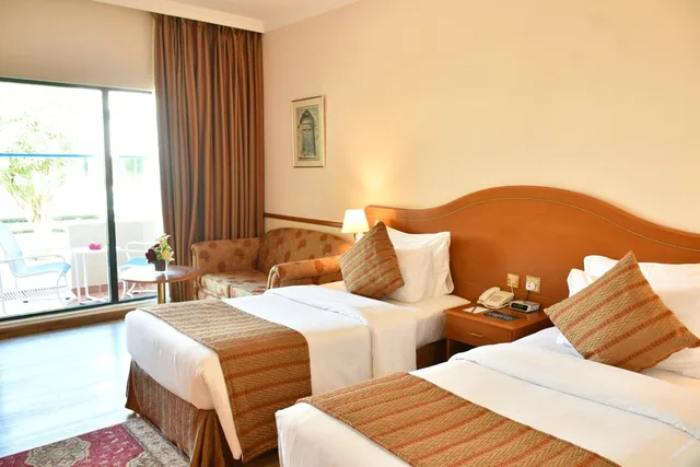 غرفة قياسية بسرير مزدوج أو سريرين منفصلين بإطلالة على الفناء، Golden Tulip Nizwa Hotel 6/10