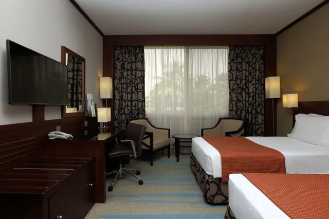 غرفة بريميوم بسرير فردي، هوليداي إن الرياض الازدهار(Holiday Inn Riyadh Izdihar) 7/8