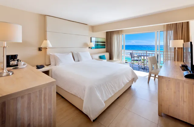 Soco Room - Deluxe، The Soco Hotel - Adults Only 2/2
