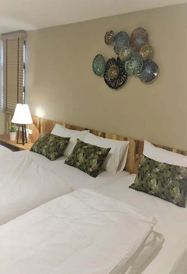 غرفة ثلاثية بسرير مزدوج وسرير فردي، Bangkok Saran Poshtel 3/4